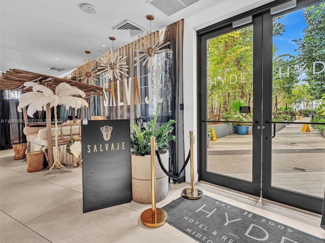 121 NE 34th St 2102, Miami, FL 33137