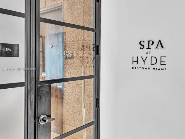 121 NE 34th St 2102, Miami, FL 33137