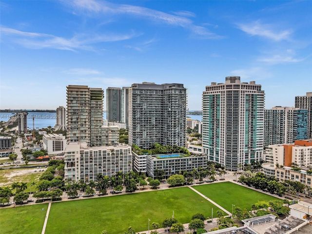 121 NE 34th St 2102, Miami, FL 33137