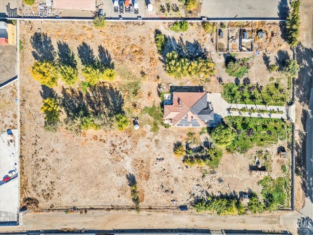 18005 S Union Avenue, Bakersfield, CA 93307