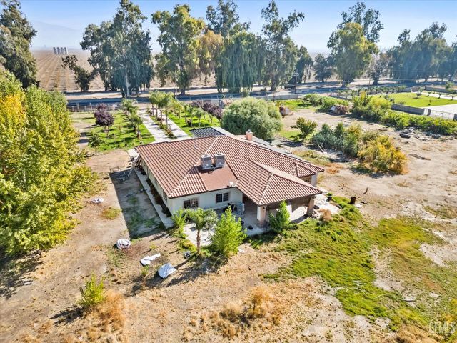 18005 S Union Avenue, Bakersfield, CA 93307