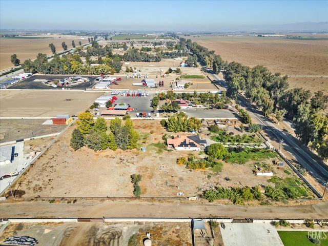 18005 S Union Avenue, Bakersfield, CA 93307