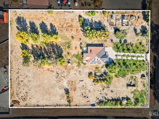 18005 S Union Avenue, Bakersfield, CA 93307