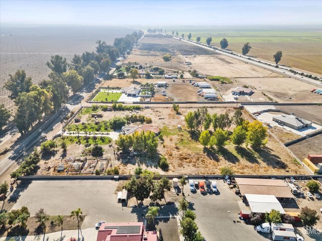 18005 S Union Avenue, Bakersfield, CA 93307