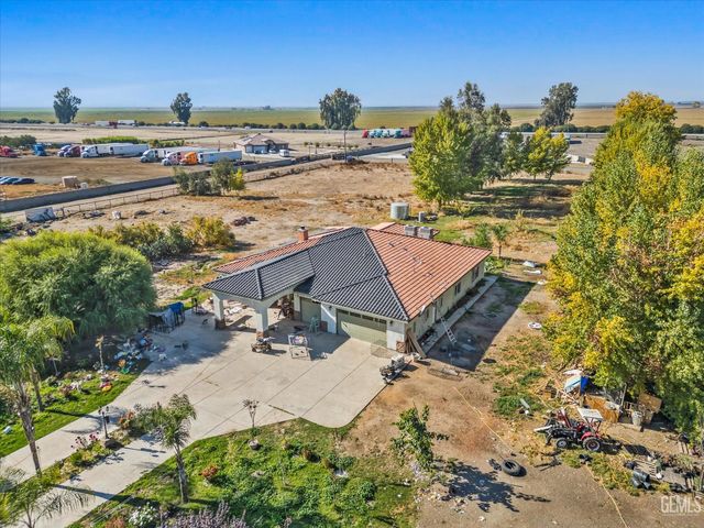 18005 S Union Avenue, Bakersfield, CA 93307