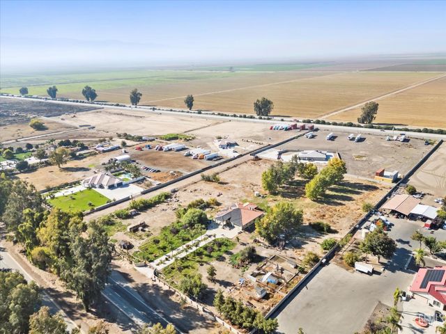 18005 S Union Avenue, Bakersfield, CA 93307