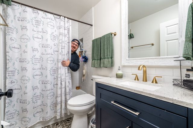 1812 Cherokee Dr, Columbia, TN 38401