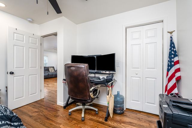 1812 Cherokee Dr, Columbia, TN 38401