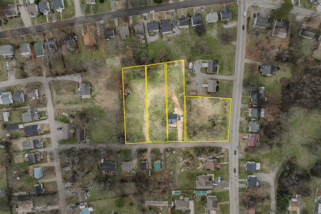 1812 Cherokee Dr, Columbia, TN 38401