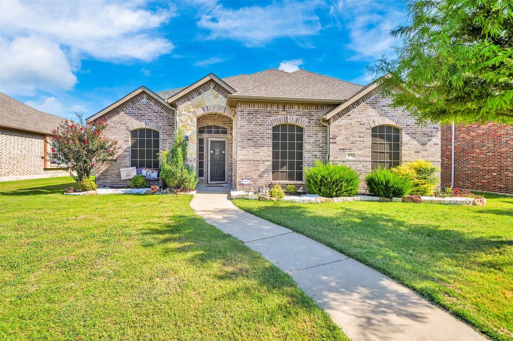 2712 Lakefield Drive, Wylie, TX 75098