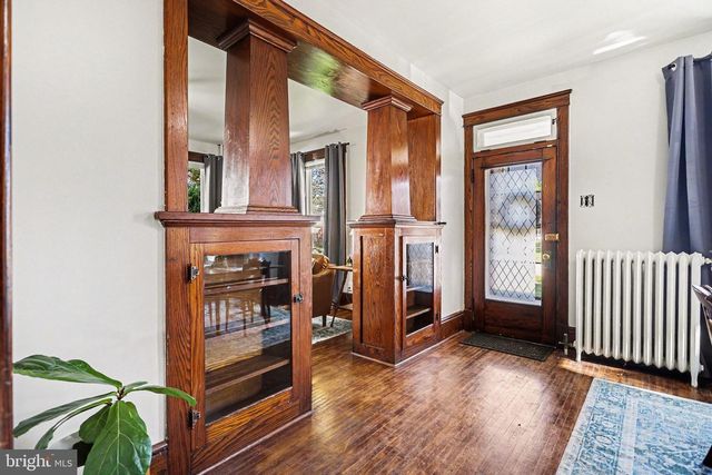 8 BROADWAY, Stewartstown, PA 17363