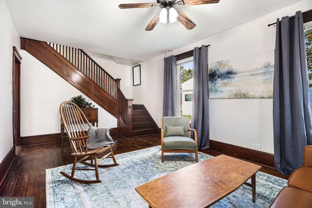 8 BROADWAY, Stewartstown, PA 17363