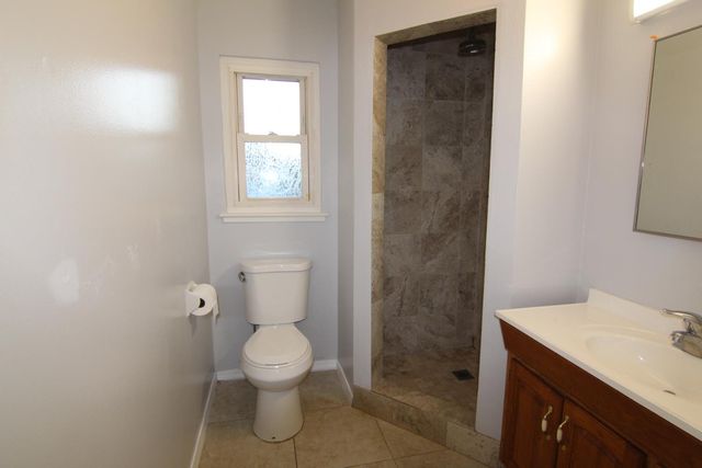 567 E Keats Avenue, Fresno, CA 93710