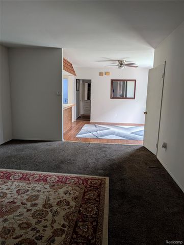 4618 Chatsworth Street, Detroit, MI 48224
