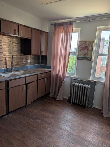 4618 Chatsworth Street, Detroit, MI 48224