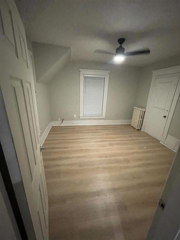 830 W Main Street, Kalamazoo, MI 49006