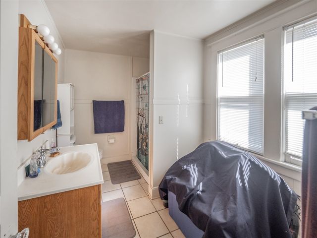 830 W Main Street, Kalamazoo, MI 49006