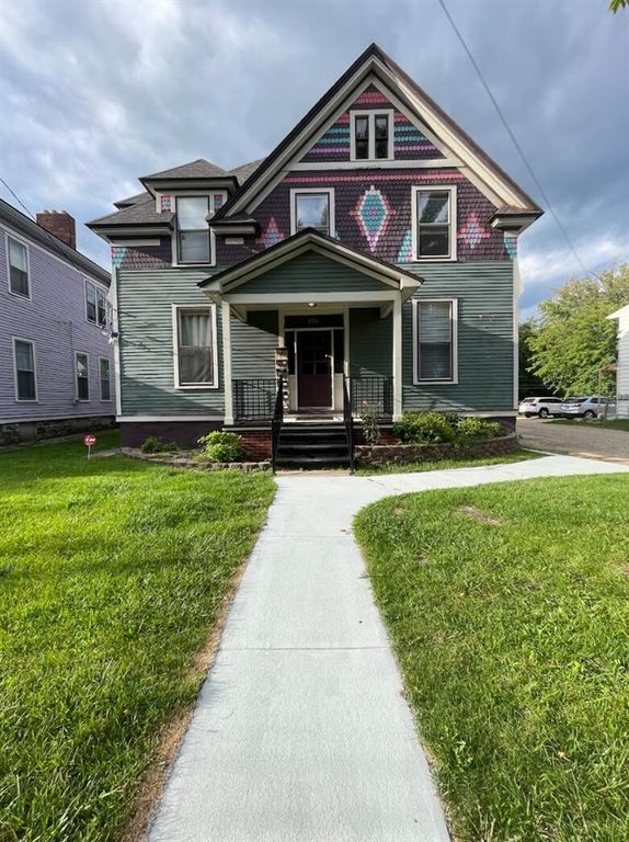 830 W Main Street, Kalamazoo, MI 49006