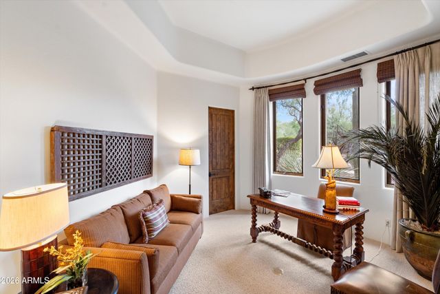 7373 E CLUBHOUSE Drive 17, Scottsdale, AZ 85266