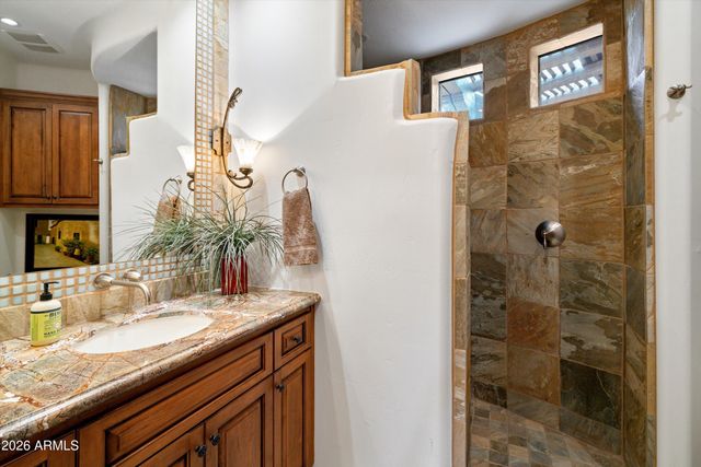 7373 E CLUBHOUSE Drive 17, Scottsdale, AZ 85266