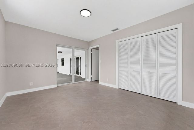 6091 SW 14th St, Plantation, FL 33317