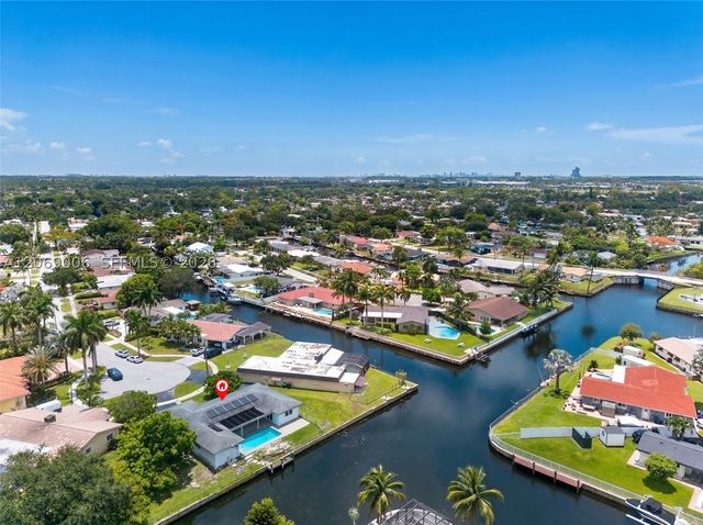 6091 SW 14th St, Plantation, FL 33317