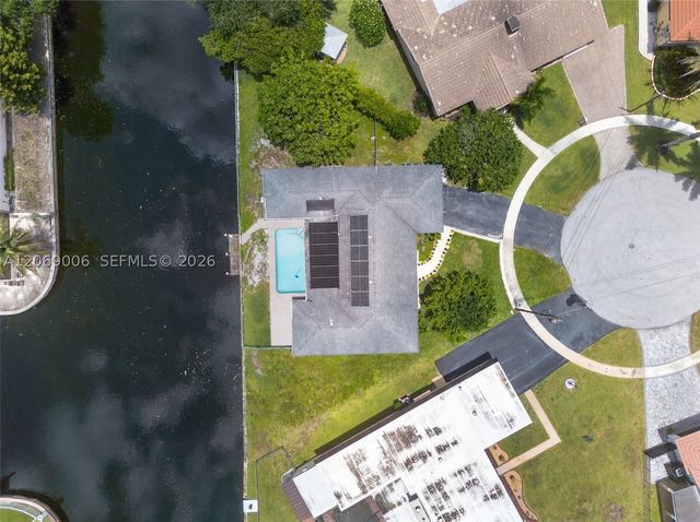 6091 SW 14th St, Plantation, FL 33317