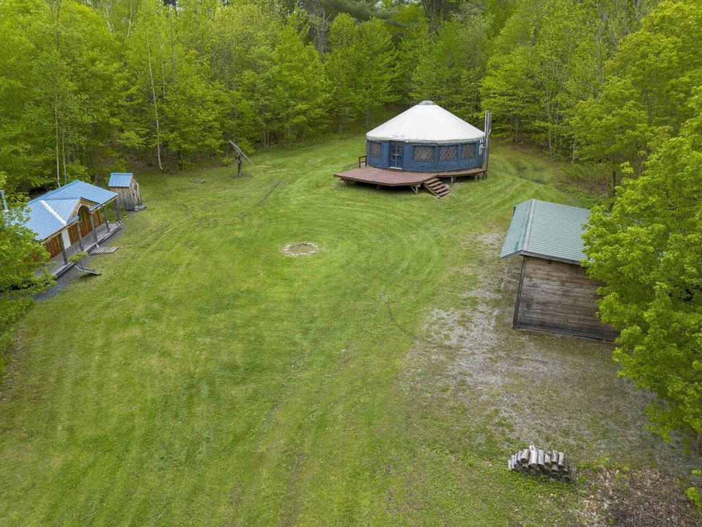 1006 Brownsville Road, Moretown, VT 05660