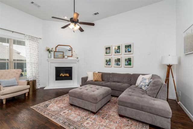 596 Deverson Drive, Rockwall, TX 75087