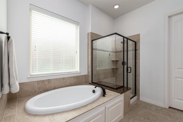 596 Deverson Drive, Rockwall, TX 75087