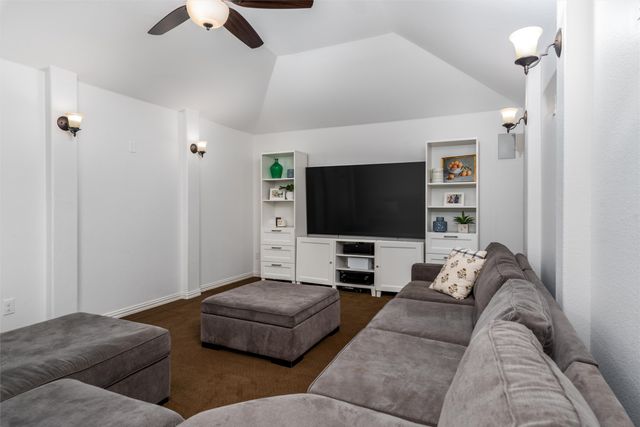596 Deverson Drive, Rockwall, TX 75087
