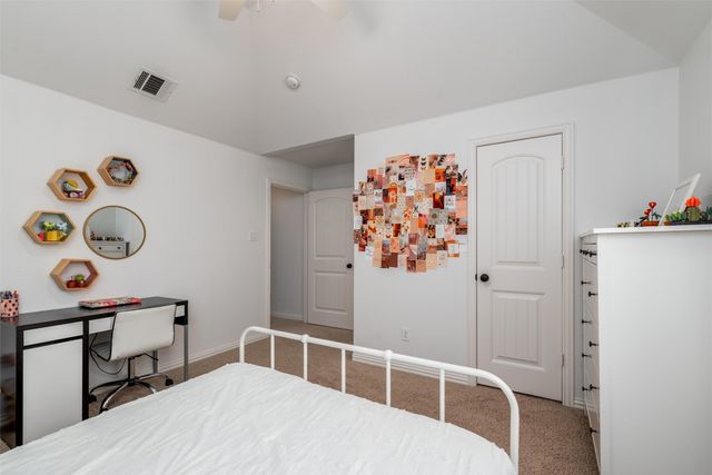 596 Deverson Drive, Rockwall, TX 75087