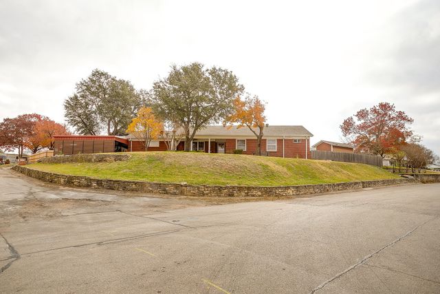 205 W Ridge Road, Weatherford, TX 76086