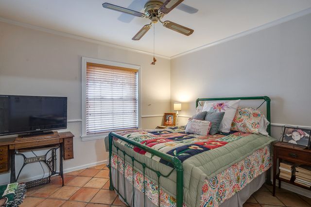 205 W Ridge Road, Weatherford, TX 76086