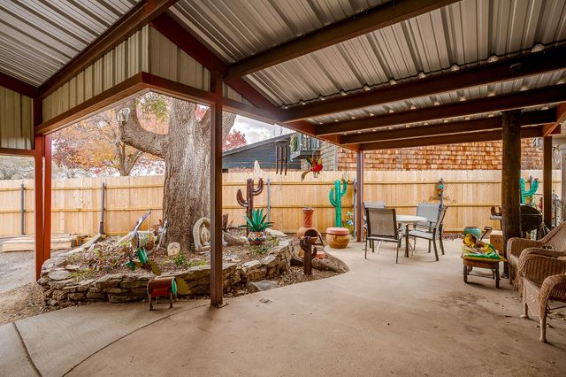 205 W Ridge Road, Weatherford, TX 76086