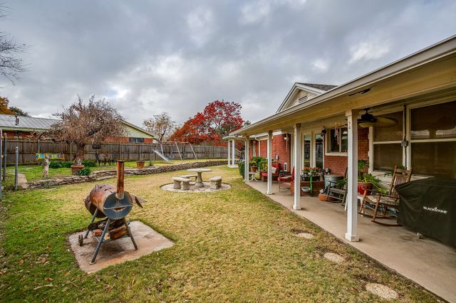 205 W Ridge Road, Weatherford, TX 76086