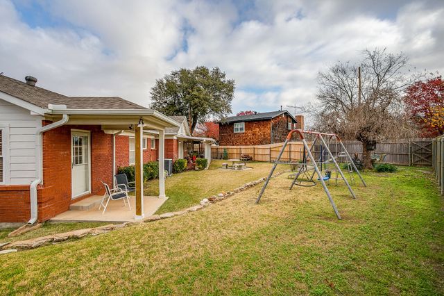 205 W Ridge Road, Weatherford, TX 76086