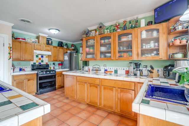 205 W Ridge Road, Weatherford, TX 76086