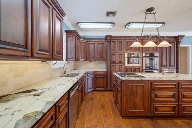 1802 Sager RD, Rockdale, TX 76567