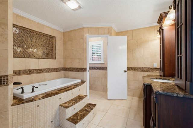 1802 Sager RD, Rockdale, TX 76567