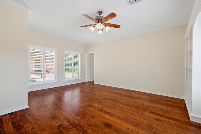 1802 Sager RD, Rockdale, TX 76567