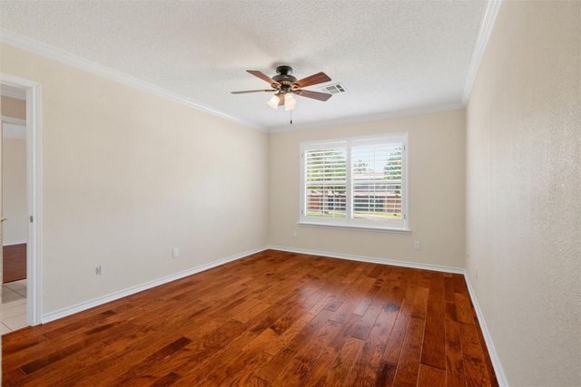 1802 Sager RD, Rockdale, TX 76567