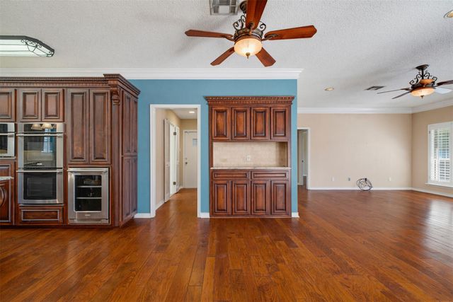 1802 Sager RD, Rockdale, TX 76567
