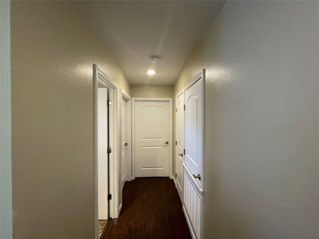 111 Hillview LN, Burnet, TX 78611