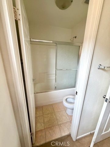 209 Avenida San Miguel, Perris, CA 92571
