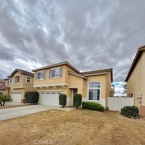 209 Avenida San Miguel, Perris, CA 92571