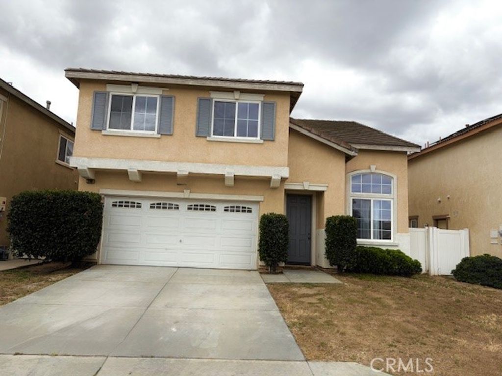 209 Avenida San Miguel, Perris, CA 92571