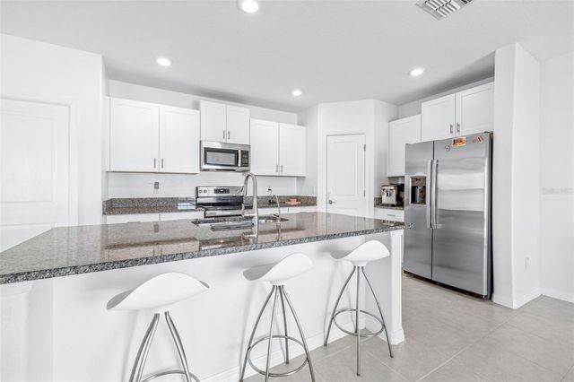 31366 BARREL WAVE WAY, Wesley Chapel, FL 33545