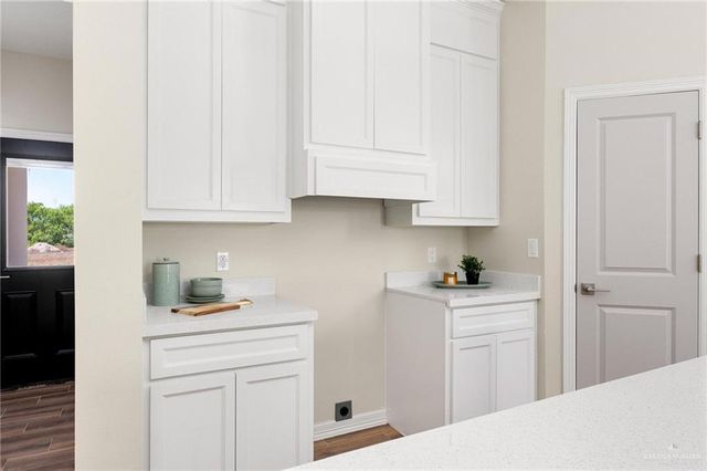 209 S 17th Street, Donna, TX 78537