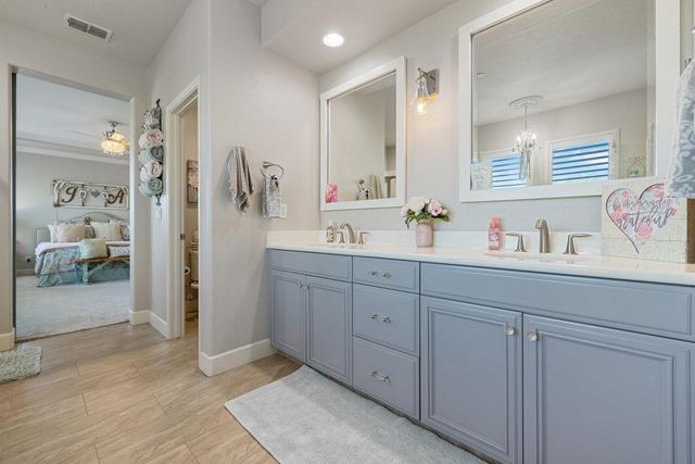 2908 Westport Cir, Oakdale, CA 95361